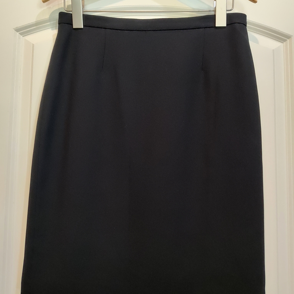 Josephine Chaus Elegant Black Pencil Skirt